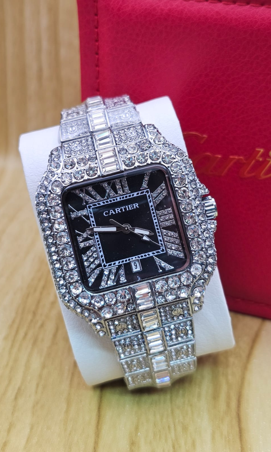 Santos Plata iced out con  Carátula Negra